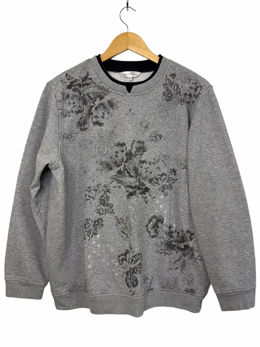 Northern Reflections Grey Floral Damask Print Crewneck L